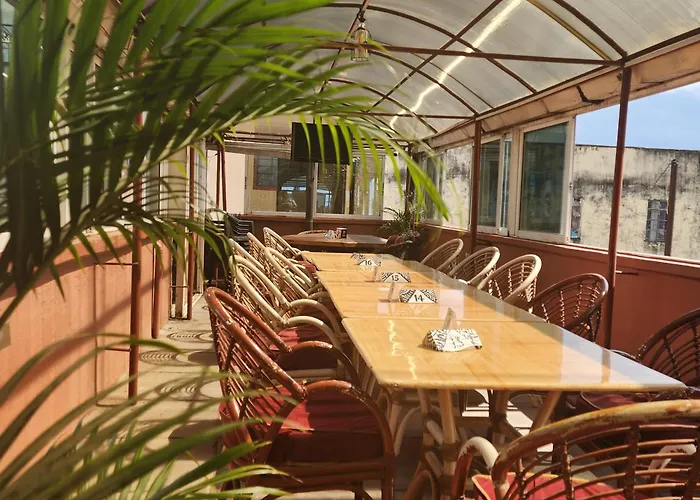 Khweza Bed And Breakfast